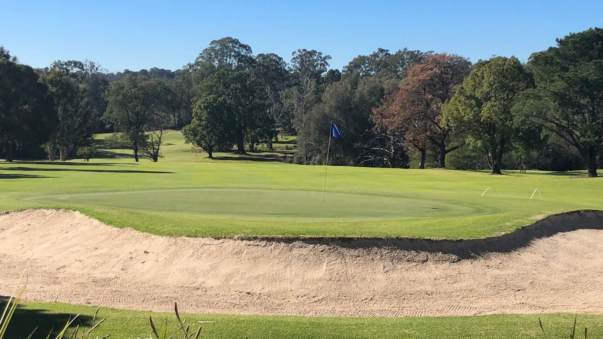 Wallacia Country Club