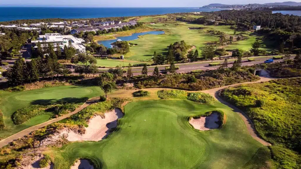 Magenta Shores Country Club